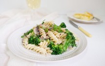 一人食|西蓝花口蘑奶油螺旋意面