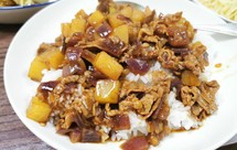 肥牛洋葱土豆盖浇饭