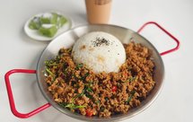 正宗泰国味！金不换碎肉盖饭