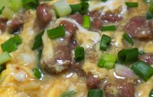 滑蛋牛肉（碟头）盖浇饭（丼）