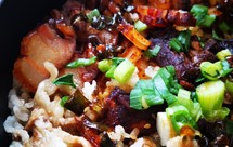 鋳铁锅腊味煲仔饭