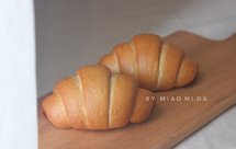 『黑糖炼乳面包卷』