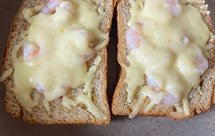 马苏里拉奶酪奶酪吐司超快早餐无烤箱（平底锅冲！）