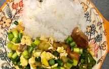 蒜苔土豆鸡蛋盖浇饭