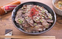 葱酱牛小排烧肉盖饭