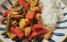 【给孩子的晚餐4.8】简单上手爆炒鱿鱼片无辣版盖浇饭