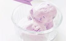 蓝莓酸奶油冰淇淋