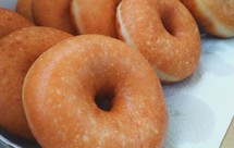 超级好吃的油炸甜甜圈