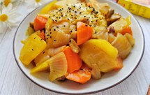 咖喱鸡块土豆盖浇饭