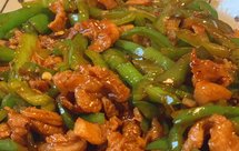 巨下饭的尖椒肉丝好吃得一碗接一碗