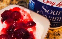 熊熊白白-糖炒蔓越莓配酸奶油