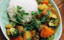 咖喱小排盖浇饭