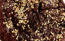 低糖酸奶油黑芝麻巧克力