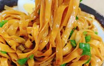 秘制葱油拌面