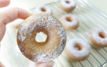 非油炸，烤箱版甜甜圈