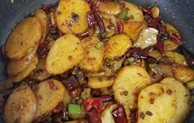 干锅土豆片（麦饭石煎锅版）