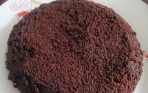 无烤箱,面粉,打蛋器就能完成的超松软巧克力蛋糕