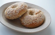 芝麻蒜香贝果鲜大蒜贝果