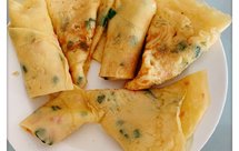 快手早餐：火腿肠奶香鸡蛋饼（低筋面粉、非平底锅版本）