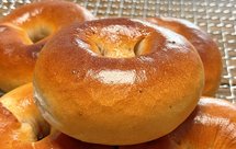 酸酸甜甜的草莓酱贝果