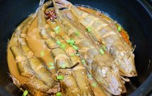 塔吉锅炖鱼