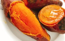 省时省力又美味的塔吉锅烤红薯（味道不输烤箱噢）