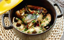 鲈鱼不止可以清蒸，这么做大人小孩抢着吃，酱香浓郁，回味无穷