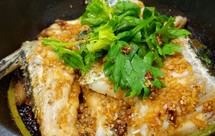 速成、不失误、嫩滑味浓的塔吉锅烧鳙鱼鱼鳍