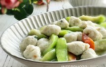 鱼（虾）滑烧丝瓜