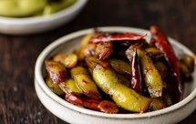 夏天的正确打开方式~辣卤和五香毛豆一个都不能少