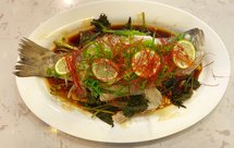 柠香蒸鲈鱼