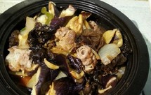 五分钟搞定的懒人塔吉锅闷肥牛时蔬茄子