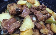 塔吉锅排骨土豆