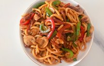 黑胡椒口蘑乌冬面