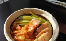 妈妈说好吃的韩式泡菜猪肉锅（加乌冬面，因为想吃面）