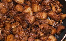 鱿鱼干焖五花肉