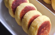 玉米面饼，此方9饼，电饼铛一次煎好