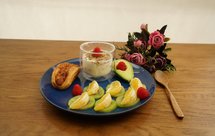 美味精致早餐:酸奶燕麦片