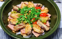 塔吉锅排骨鸡翅