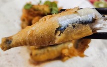 熊熊白白-椒盐良姜鳕鱼仔