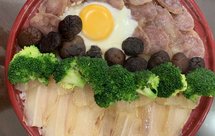 塔吉锅腊味煲仔饭