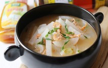 虾皮萝卜汤+太太乐鲜鸡汁芝麻香油