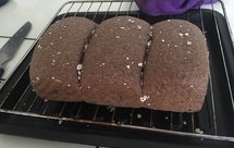 100%新良黑全麦粉无糖面包