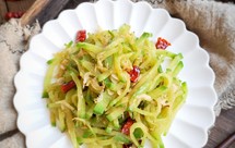 鲜味十足的虾皮萝卜丝