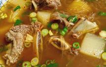 【Galbitang 韩国牛仔骨萝卜粉条汤】Korean Beef Short-Rib Soup with Daikon and Vermicelli