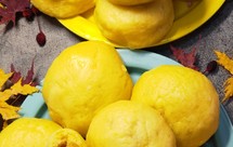 玉米面猪肉酸菜团子