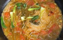 番茄酸菜酸汤米线