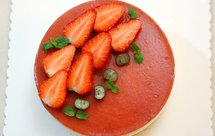 小美版 草莓酸奶慕斯蛋糕