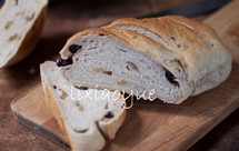 糙米大米粉核桃蔓越莓软欧包（不含小麦麦麸）