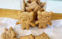 全麦低脂消化饼干，新人手残党都会的，不需发面，和面。减肥，抗饿必备